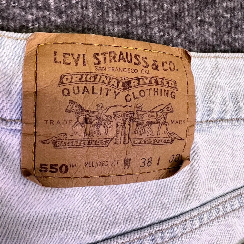 VTG 90s Levis 550 Denim Shorts Men 36 Light Blue Relaxed Jorts Orange Tab Casual